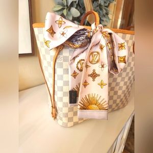 Authentic Louis Vuitton Damier Azur Neverfull MM without twilly